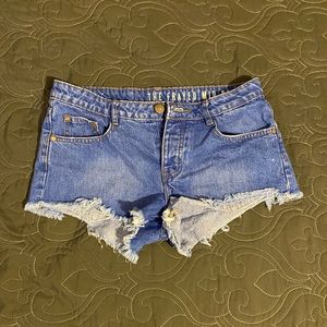 Women’s denim short shorts